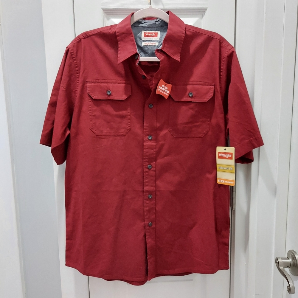 Wrangle mens casual shirt Short Sleeves size medium NEW WITH TAGS
